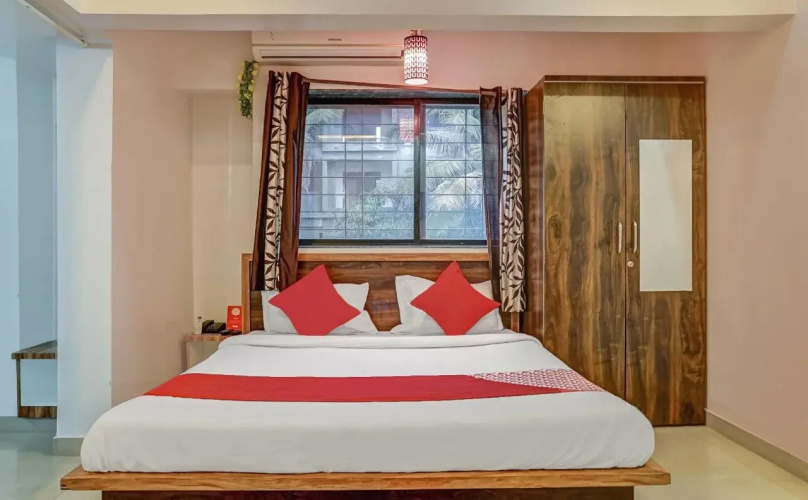 Aero Studio by OYO Rooms