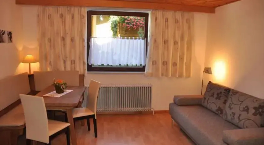 Haus Mali