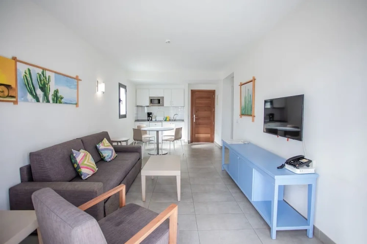 1 Bedroom Deluxe Bungalow