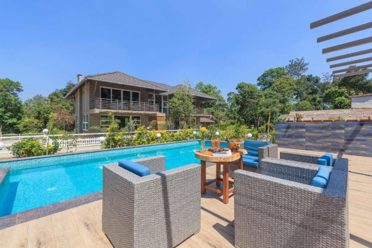 Standard Villa