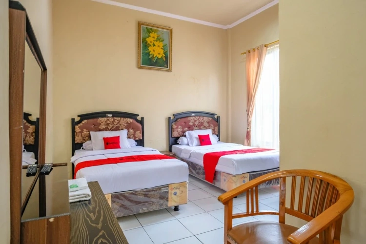 Standard Twin room