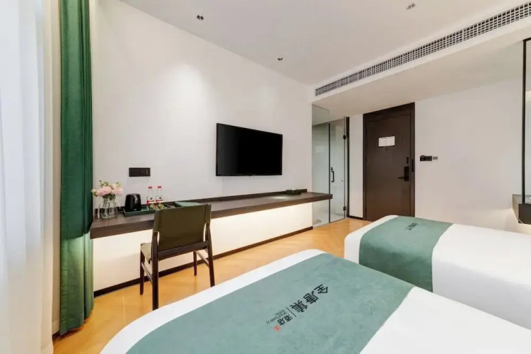 Quan Tang Ji Hotel