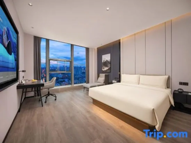 Superior Double room with city view