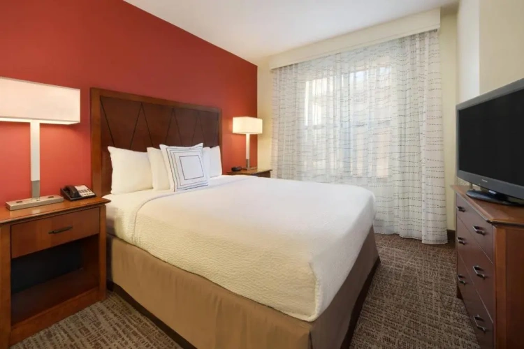 1 Bedroom 2 Room Double Suite