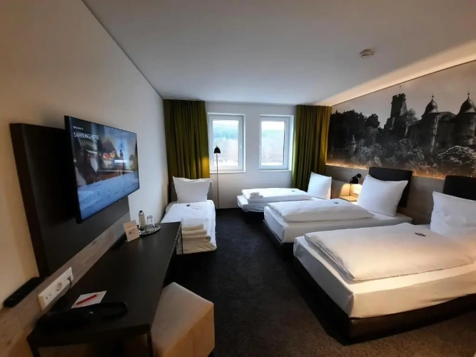 Standard Quadruple room