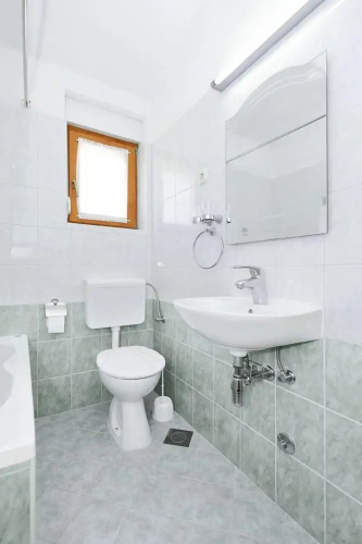 Buga - Close to the Beach & Comfortable - A1