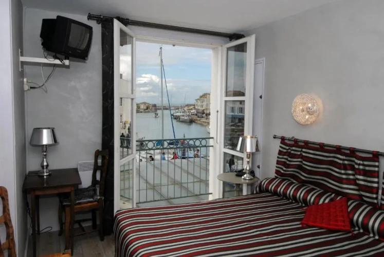 Standard Double room with harbour view