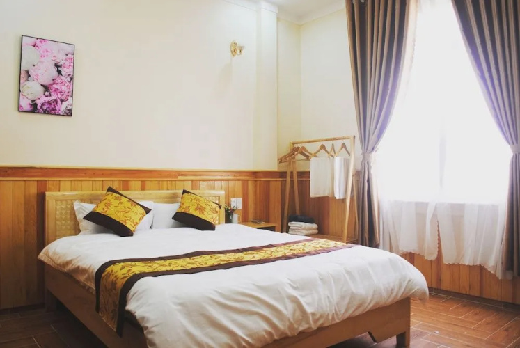 Dinh Nguyen Hotel
