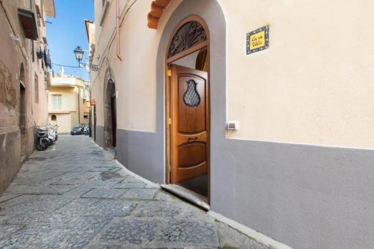 1 Bedroom Duplex Apartment