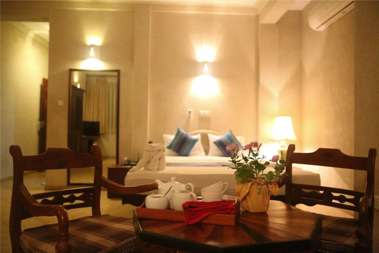 Oasey Beach Hotel