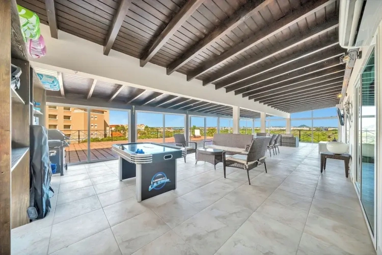 3 Bedrooms Apartment with balcony
