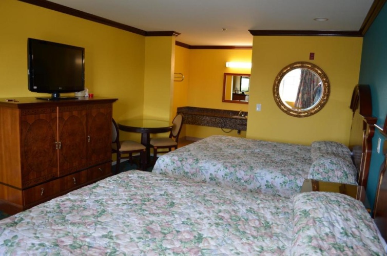 Deluxe Quadruple room