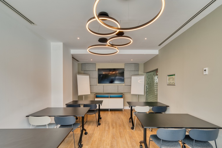 Holiday Inn Express Madrid Airport photo 33