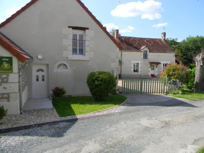 2 Bedrooms Cottage