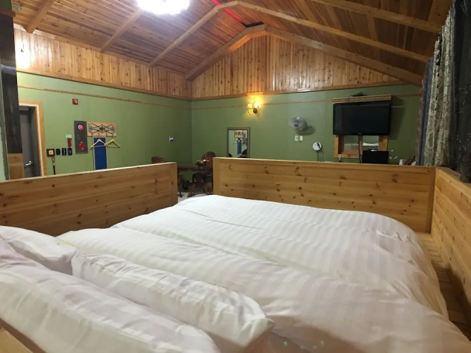 Gallery Motel