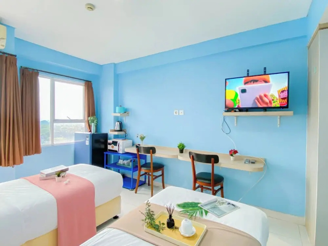 Simple Blue Toned Studio (No Kitchen) At Elvis Tower Apartment