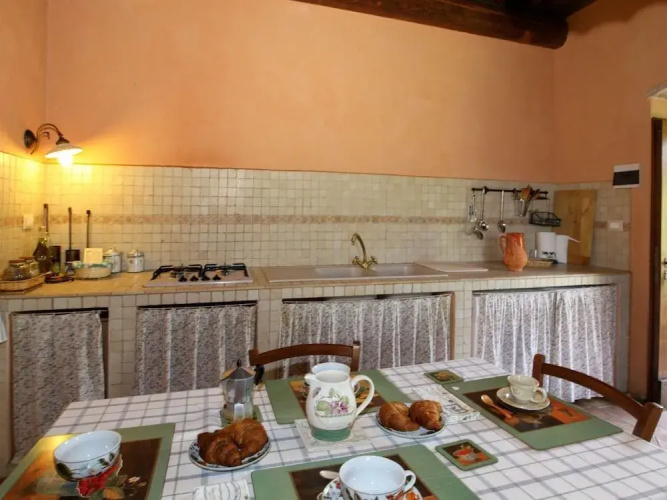 Cozy Cottage in Abbateggio With Garden