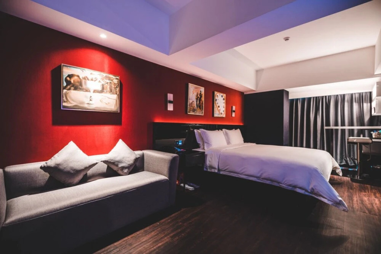 M Hotel