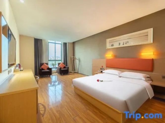 Standard Double room with lake view