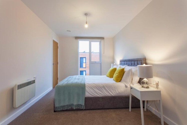 2 Bedrooms Apartment
