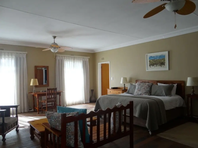 1 Bedroom Premium Triple room