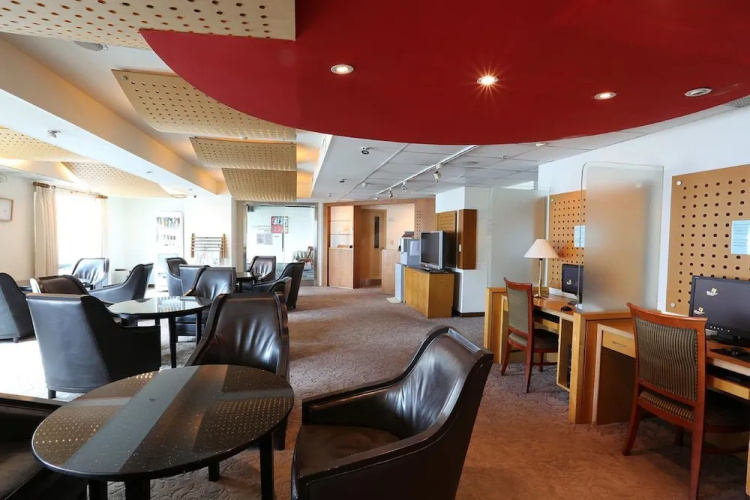Park Lane Inn