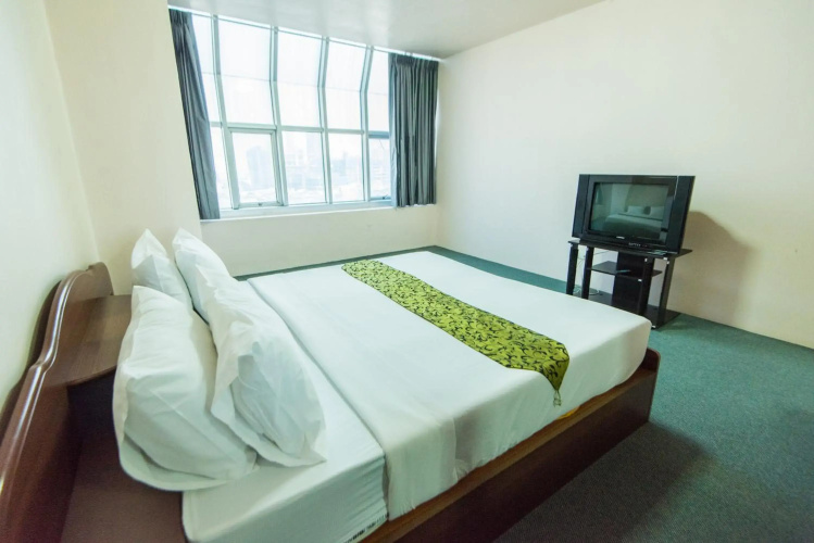 King Royal II Hotel