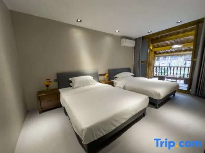 Standard Double room with view