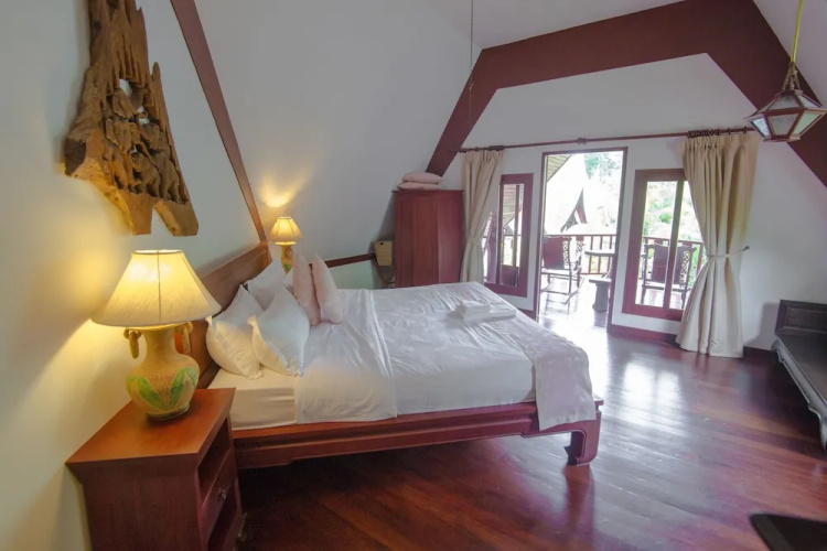 Coco Palace Resort