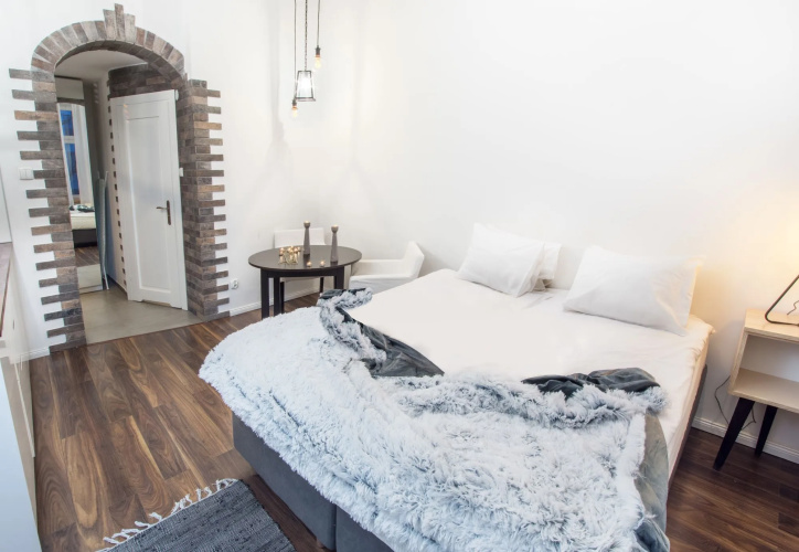 Platinum Aparthotel