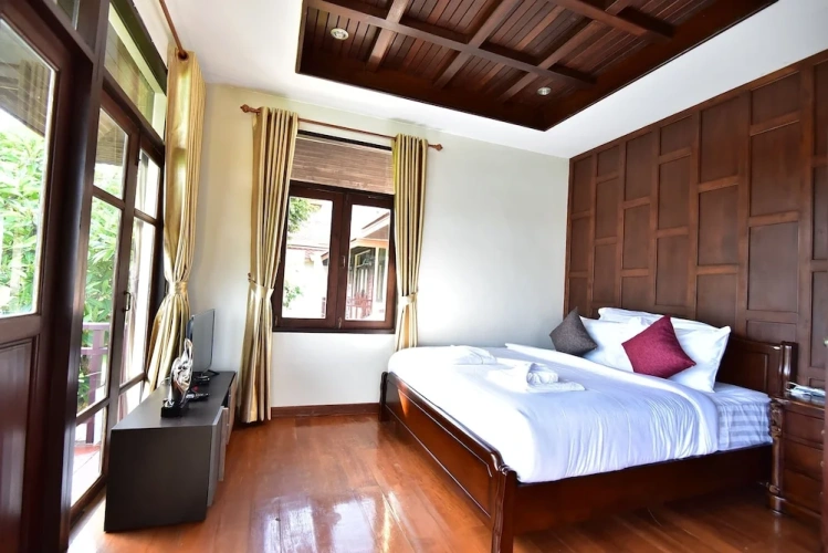 Deluxe Villa