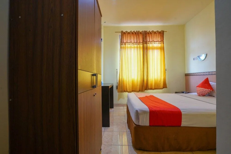 OYO 2255 Hotel Triantama