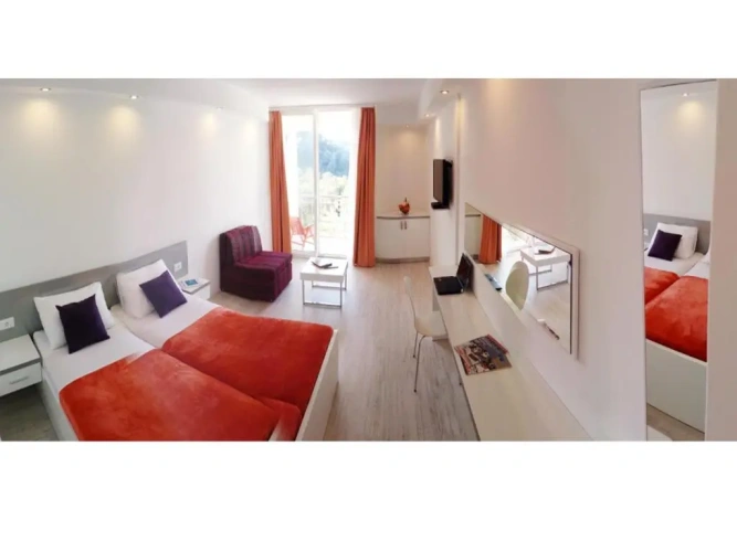 Deluxe Double room with balcony and with sea view
