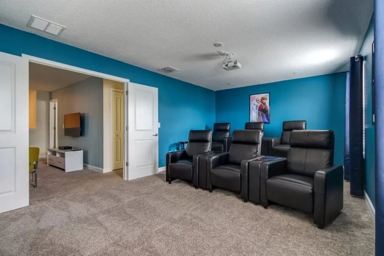 8BR ChampionsGate Pool Home w Theater