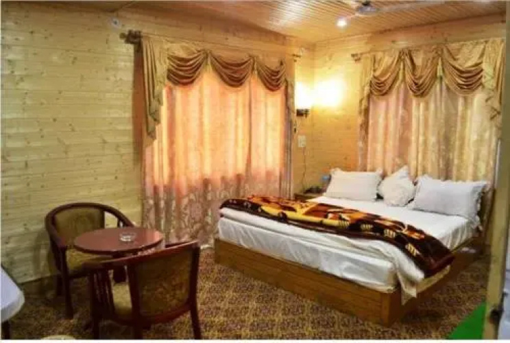 Hotel GRG Residency