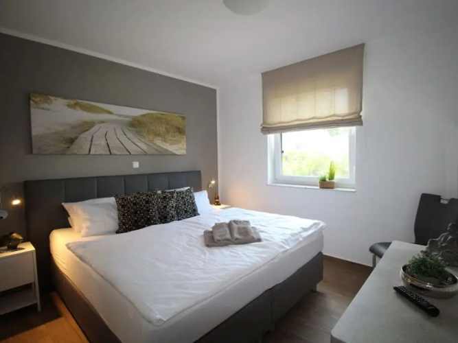 Haus Seeblick Modern Retreat