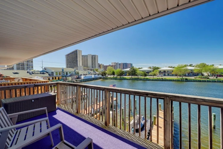 3 Bedrooms Apartment with balcony