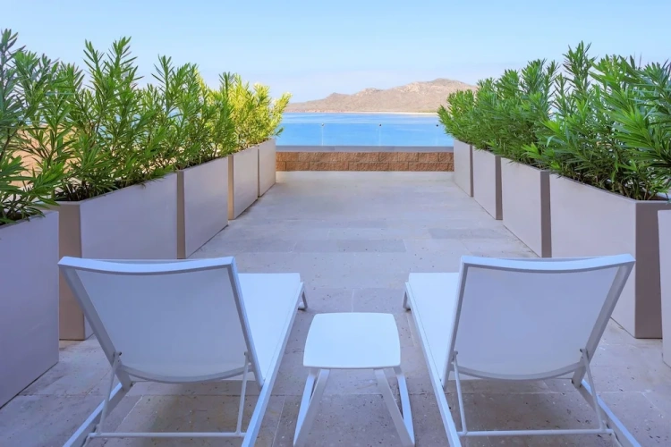 Deluxe Quadruple room with ocean view