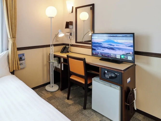 Economy room
