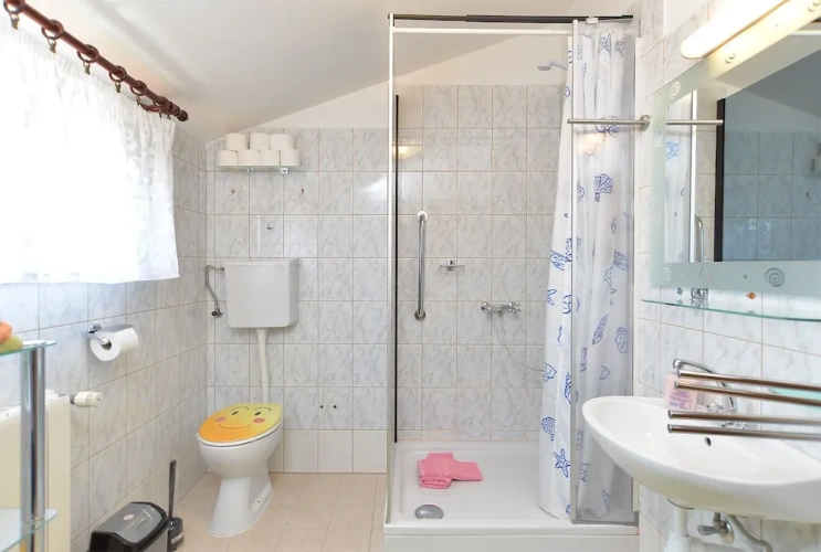 1 Bedroom Apartment with balcony