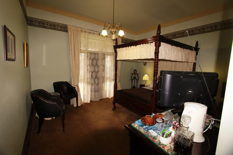 Orana House