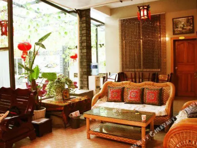 Tianranju Inn
