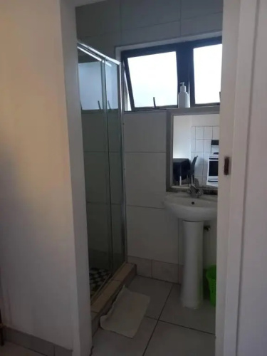 Self-catering Studio, Unit 3 on Krupp