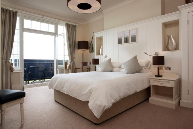 Superior Double room with balcony and with sea view
