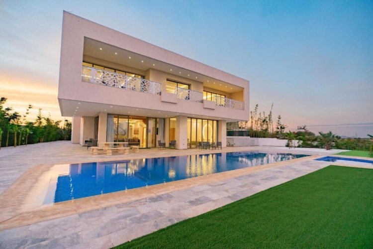 Superior Villa