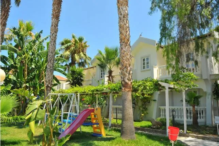 La Hotel Kyrena