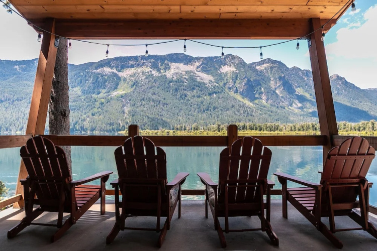 Lazy Bear Lodge