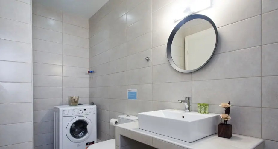 65m² homm Hype Koukaki Flat - A