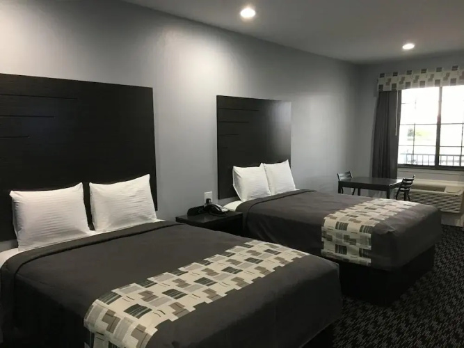 Platinum Inn and Suites