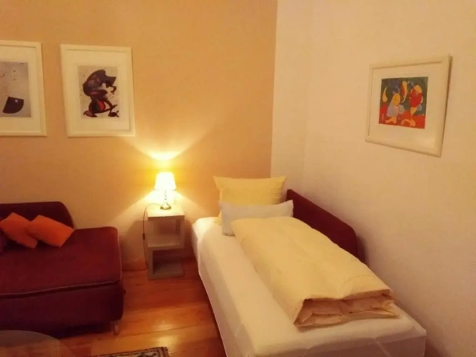 2 Bedrooms Apartment